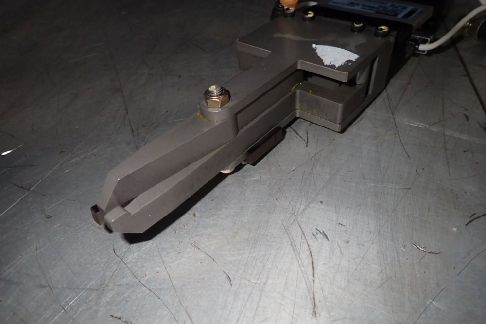 Parker/taiyo Pneumatic Pinching Clamp