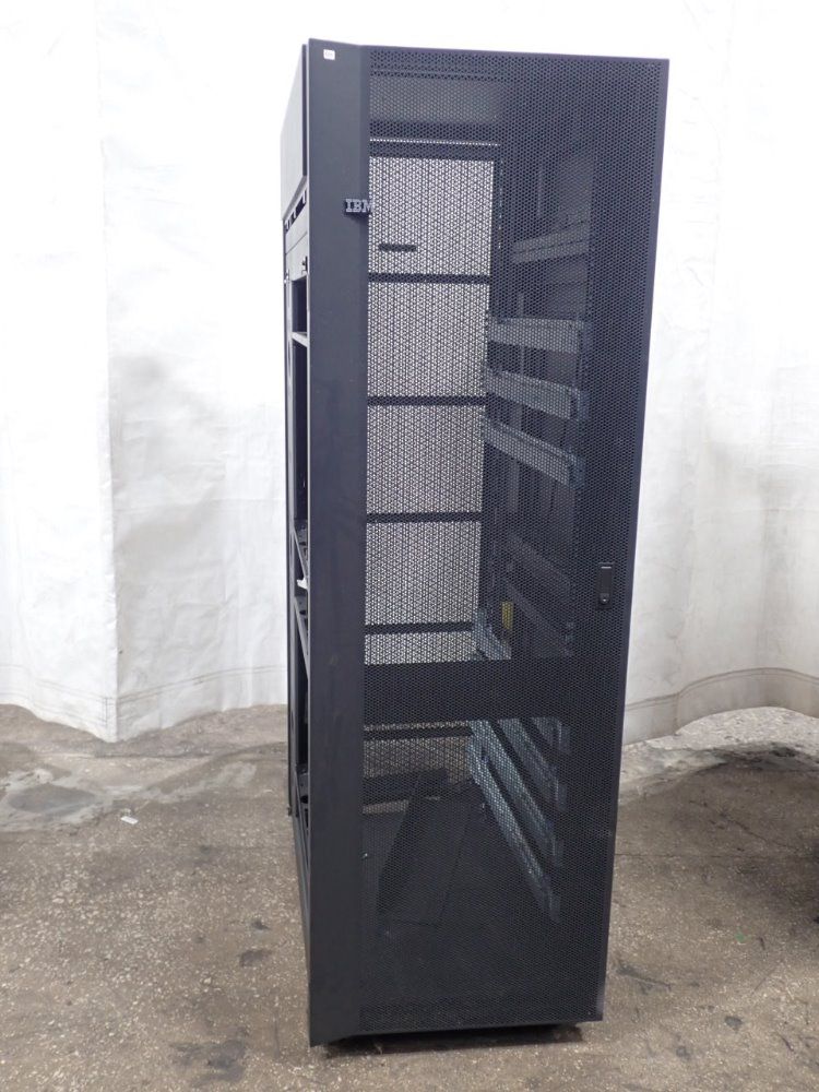 Ibm Server Cabinet
