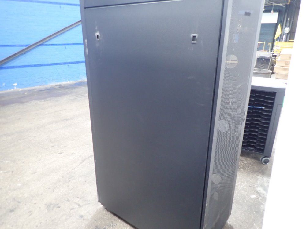 Ibm Server Cabinet