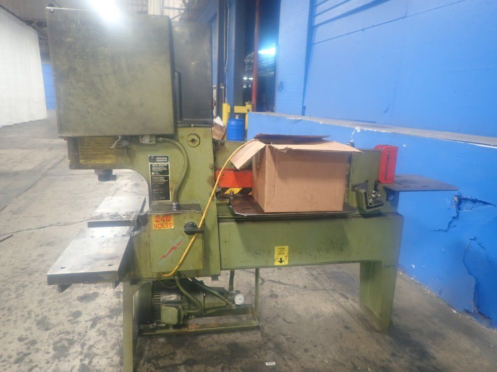 Fab Center / Metal Muncher Iron Worker