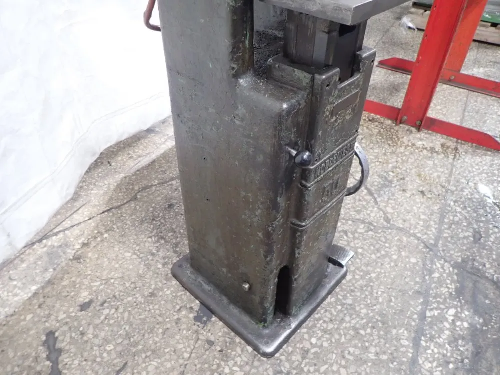 Noble West Marking Machine