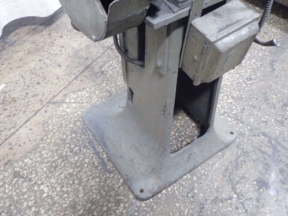 Allis Chalmebs Pedestal Grinder