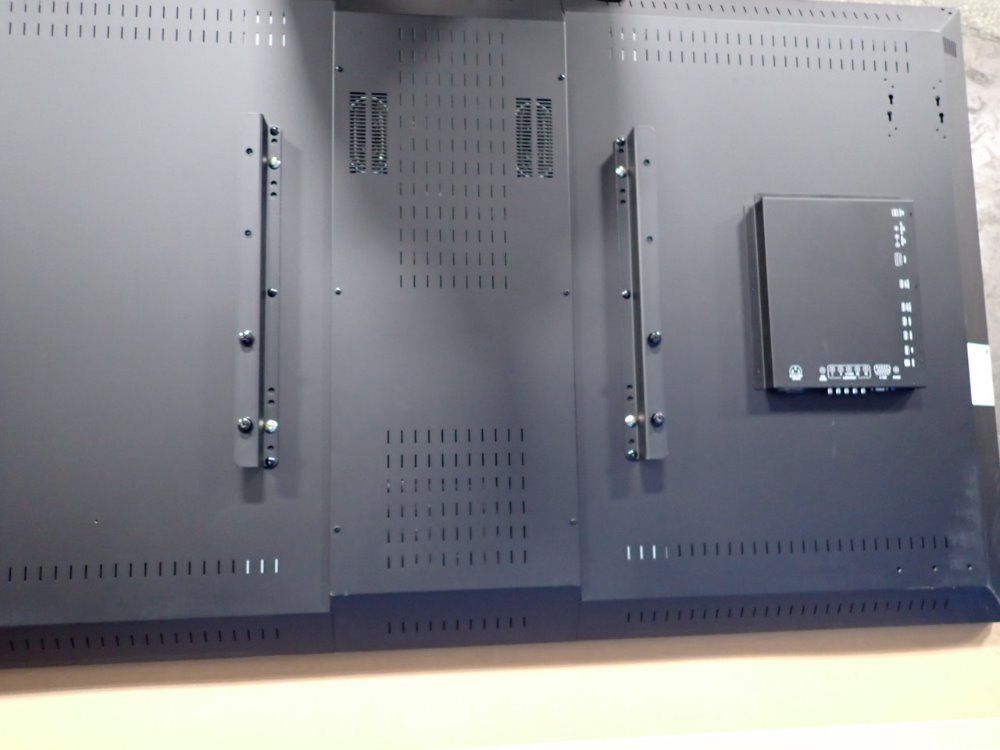 Commbox Zl-3075l/s Interactive Led Touchpanel - Zl-3075l/s