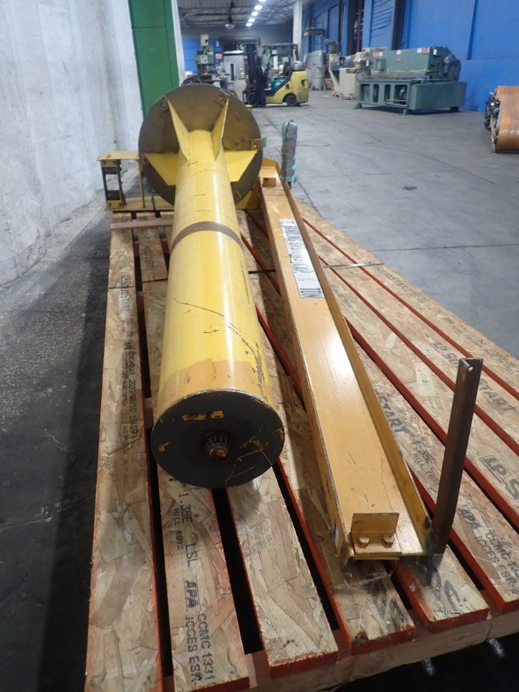 Handling Systems 1/2 Ton, 127" Arm, 118" Base Jib Crane