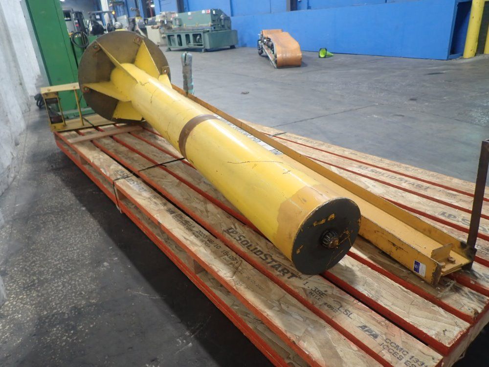 Handling Systems 1/2 Ton, 127" Arm, 118" Base Jib Crane