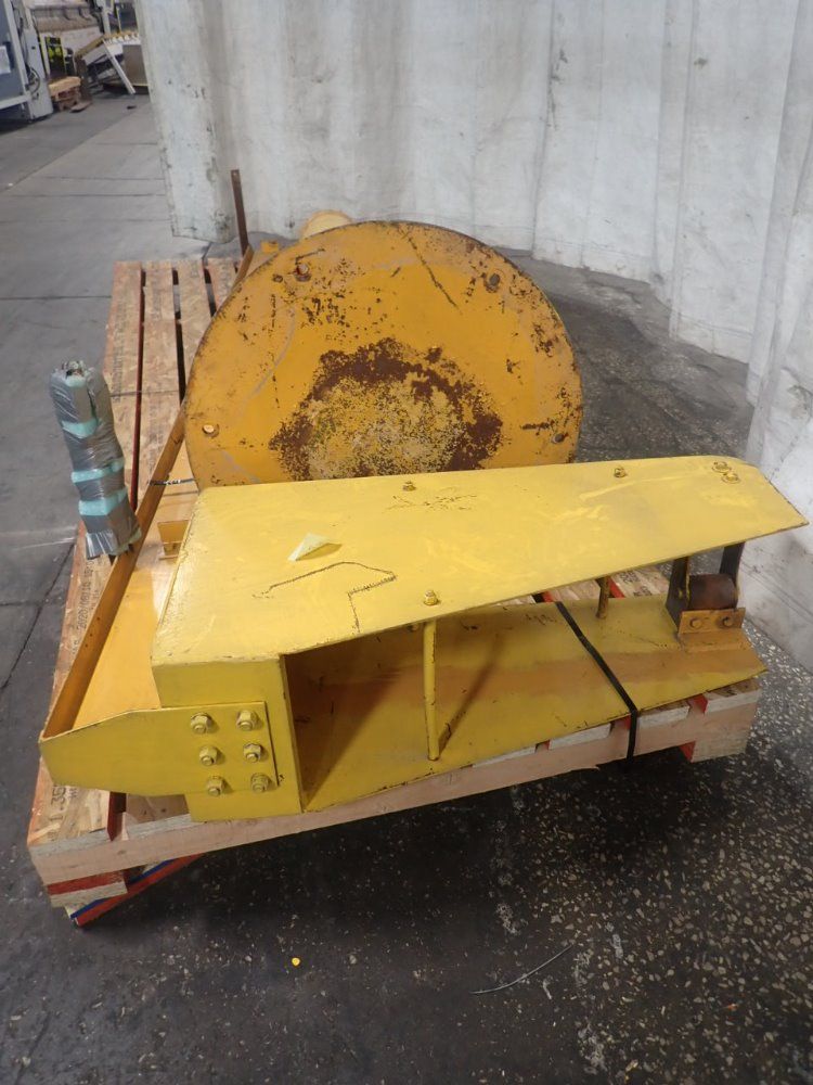 Handling Systems 1/2 Ton, 127" Arm, 118" Base Jib Crane