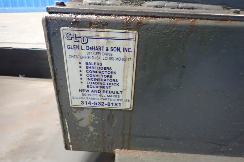 Maren 62" X 32" Compactor