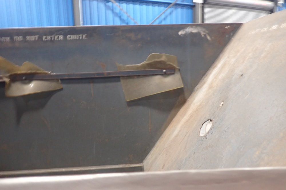 Maren 62" X 32" Compactor