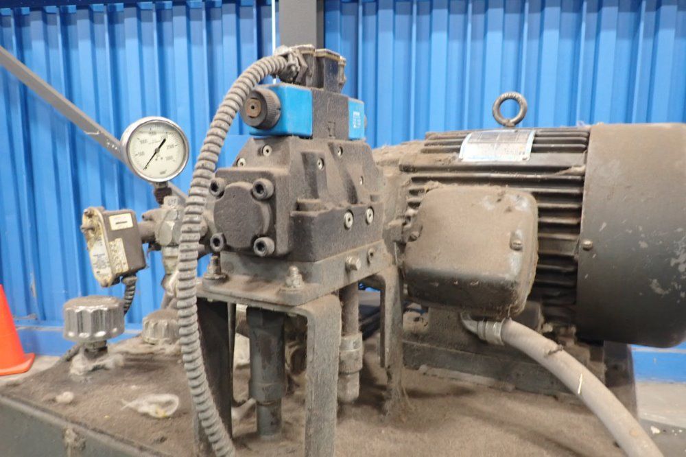 Maren 62" X 32" Compactor