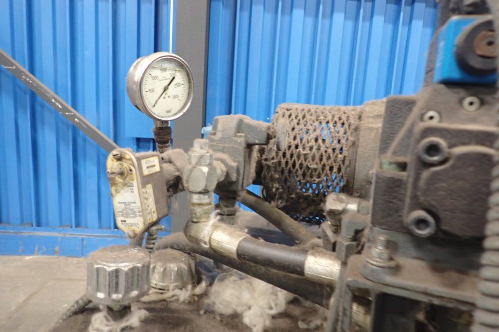 Maren 62" X 32" Compactor