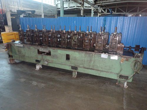 Yoder 10 Stands Roll Former