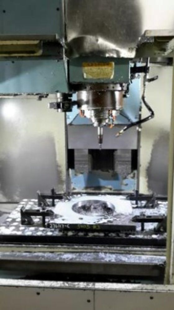 Okk Vm5-2 Vertical Machining Center - Vm5-2