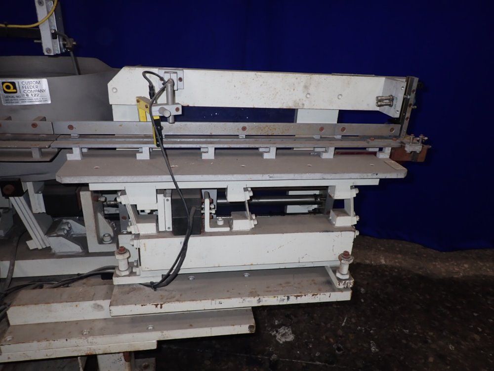 Custom Feeder Company Vibratory Feeder