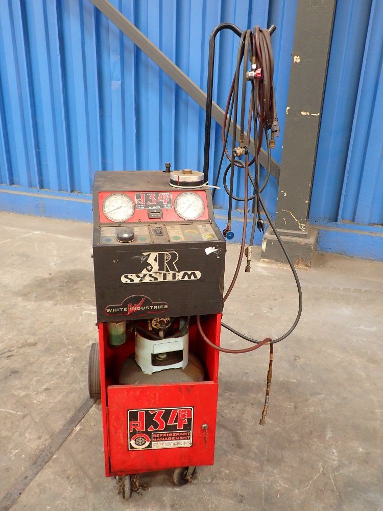 White Refrigerant Recovery And Charging System