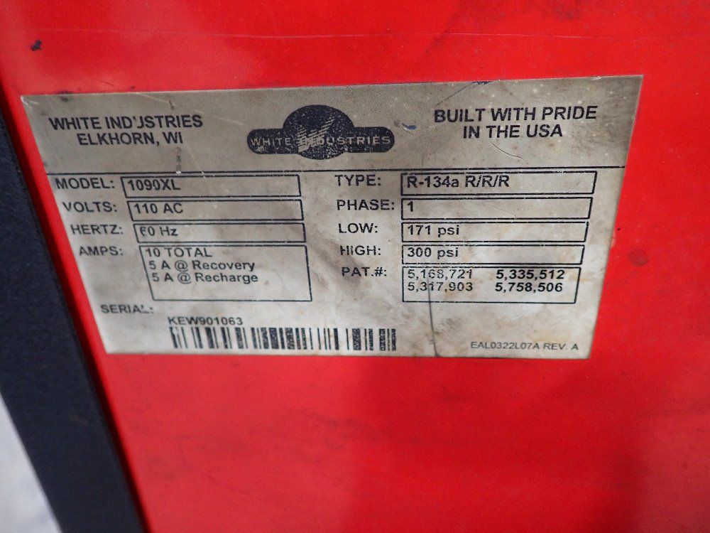 White Refrigerant Recovery And Charging System