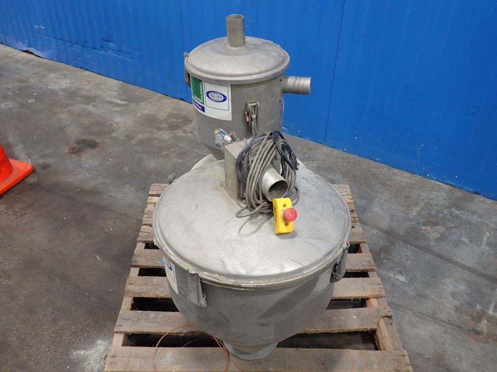 Una-dyn 25' / 50' Vacuum Hoppers