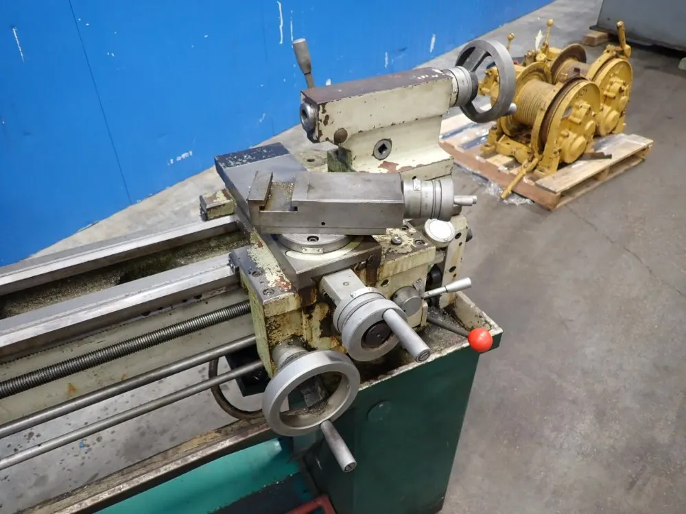 Grizzly 14" Swing, 40" Centers, 8spd, 70-2000rpm Gunsmith Lathe - G0709