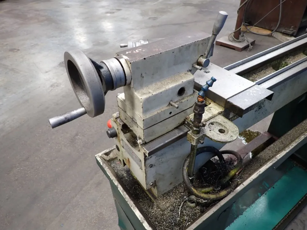 Grizzly 14" Swing, 40" Centers, 8spd, 70-2000rpm Gunsmith Lathe - G0709