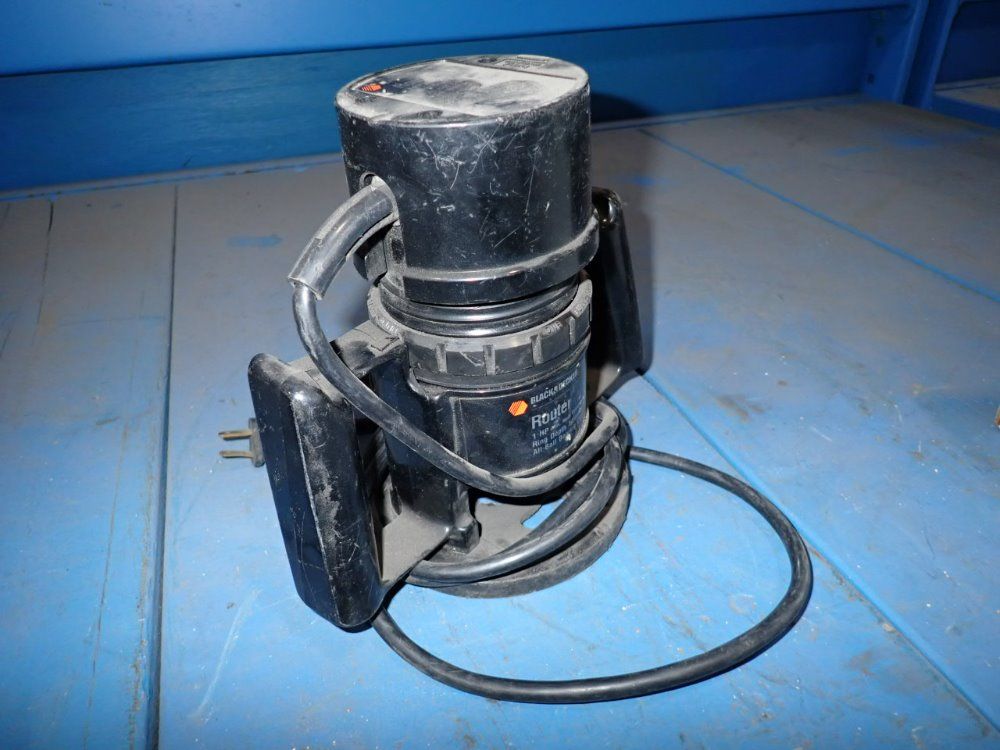 Black And Decker 1 Hp Router - 7604