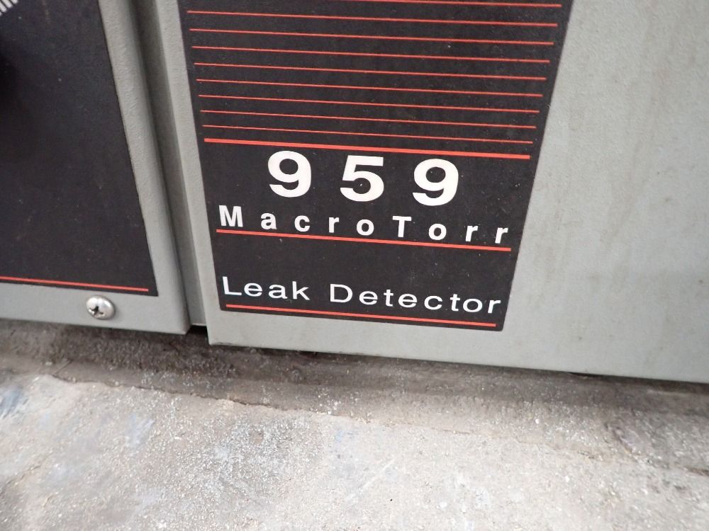 Varian Leak Detector - 959