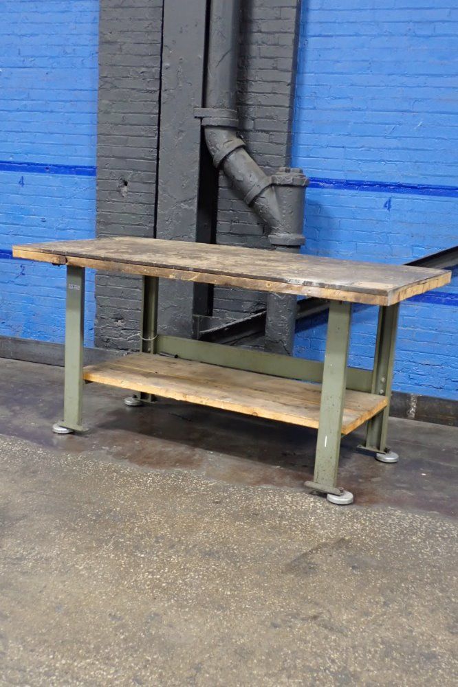 Grizzly 71 1/2" X 37" X 36" Workbench