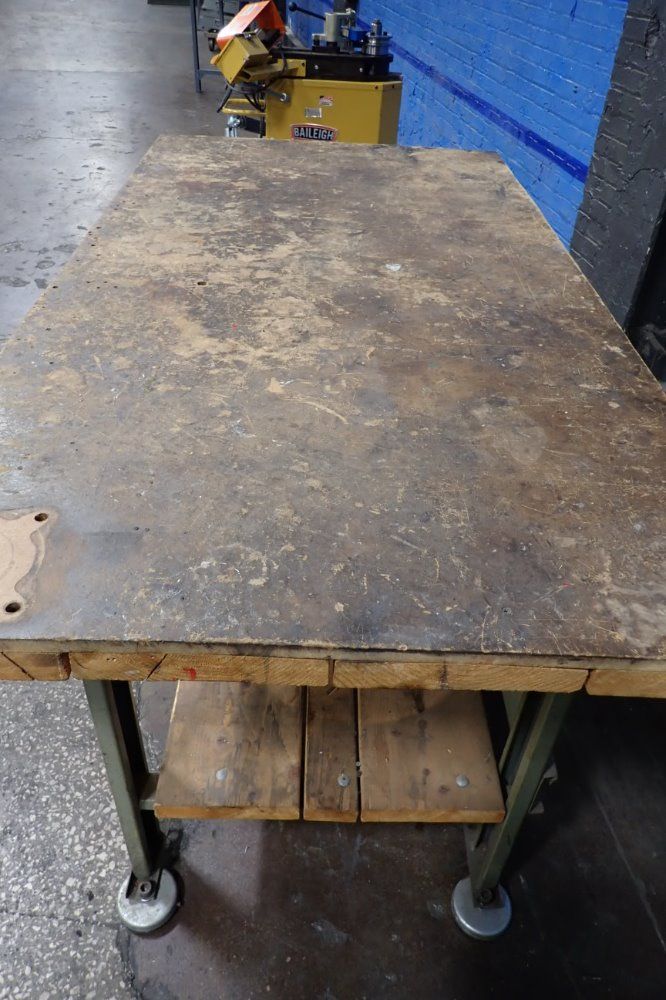 Grizzly 71 1/2" X 37" X 36" Workbench