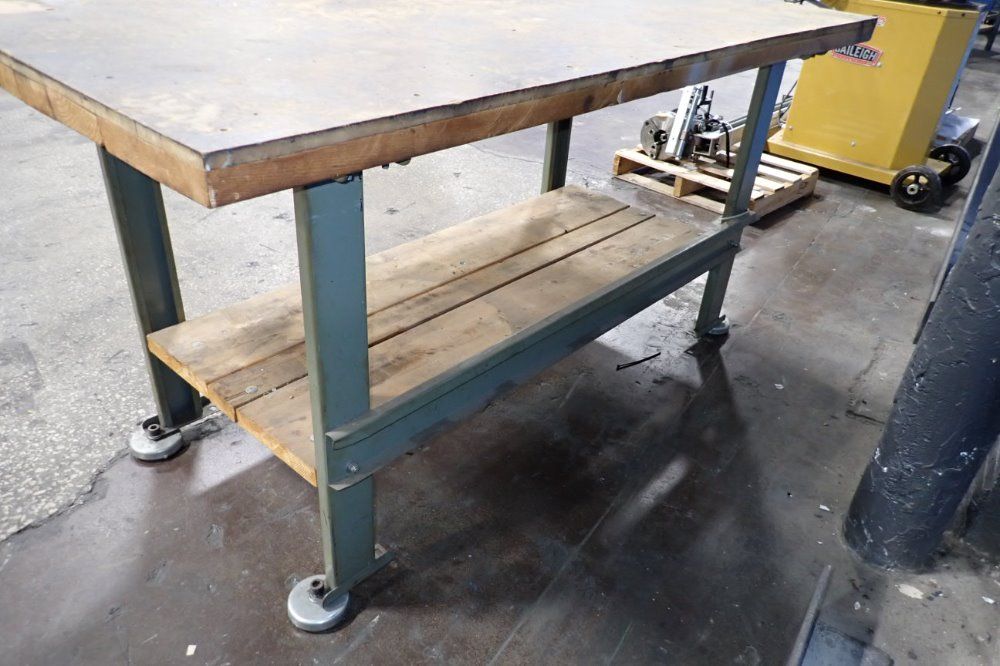 Grizzly 71 1/2" X 37" X 36" Workbench