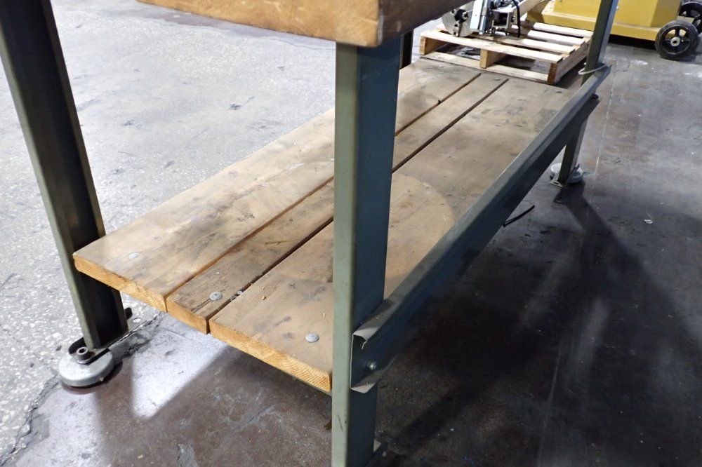 Grizzly 71 1/2" X 37" X 36" Workbench