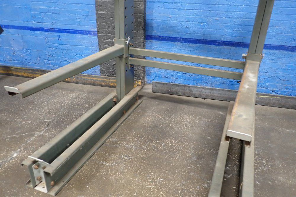 Steeltree 49" X 43 1/2' Cantilever Racks
