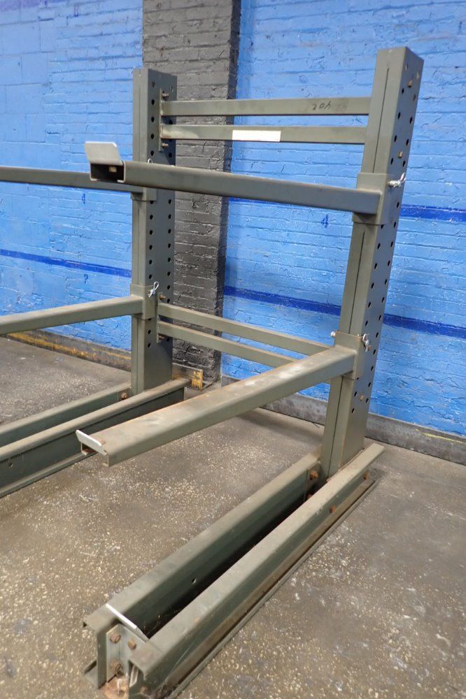 Steeltree 49" X 43 1/2' Cantilever Racks