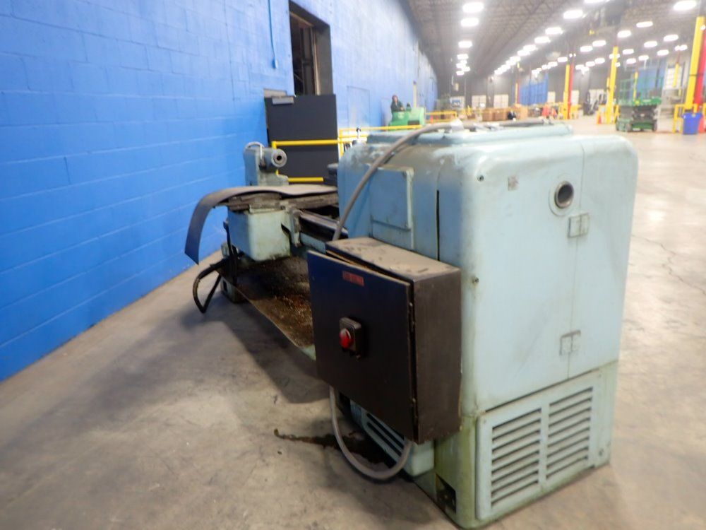 Schaerer Lathe Wsteadyrest  2 Chucks