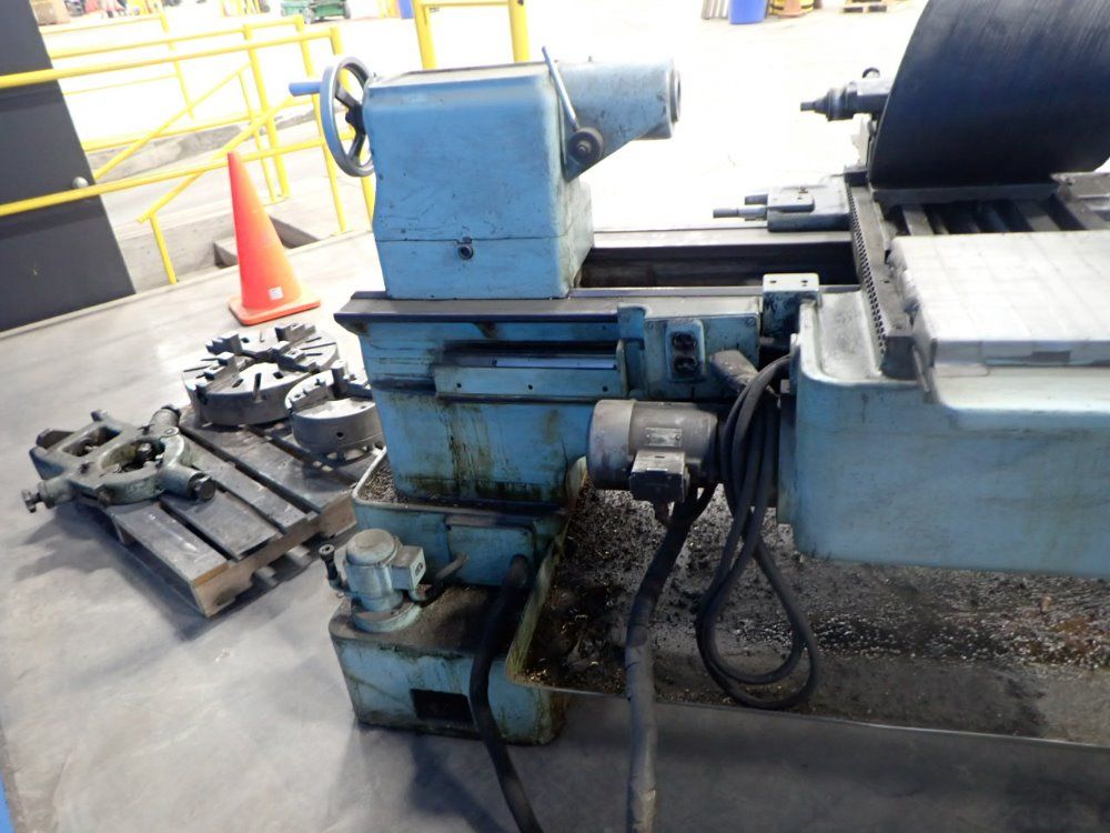 Schaerer Lathe Wsteadyrest  2 Chucks