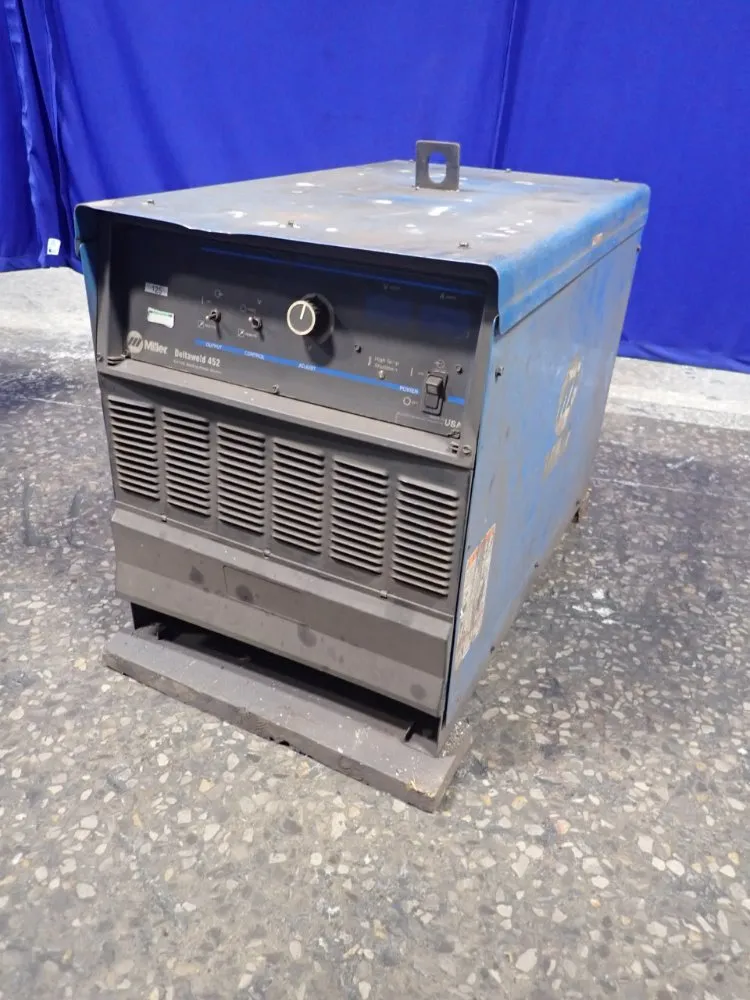 Miller 450 Amps Deltaweld 452 Welder - Deltaweld 452