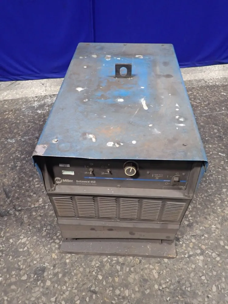 Miller 450 Amps Deltaweld 452 Welder - Deltaweld 452
