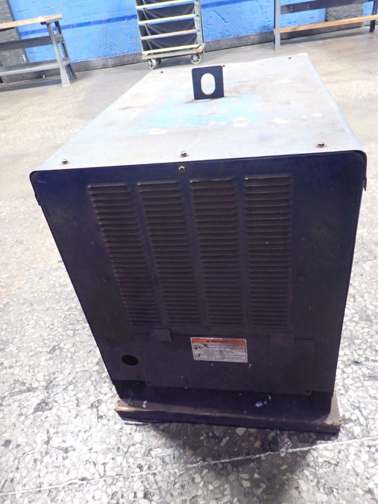 Miller 450 Amps Deltaweld 452 Welder - Deltaweld 452