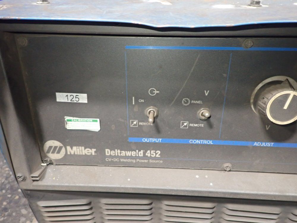Miller 450 Amps Deltaweld 452 Welder - Deltaweld 452