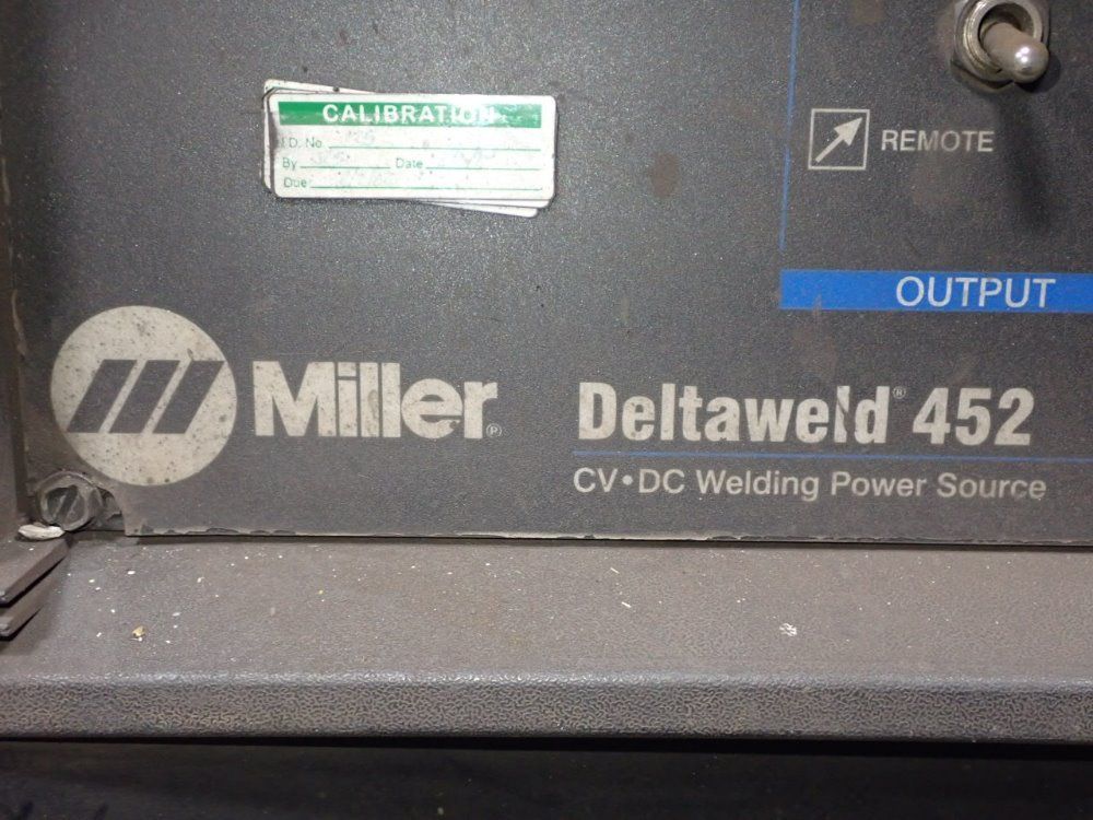 Miller 450 Amps Deltaweld 452 Welder - Deltaweld 452