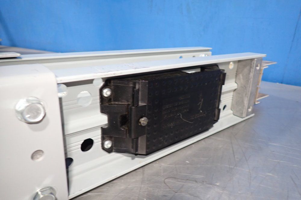 General Electric 800a/600 V Bus Way - P4ha08sli02