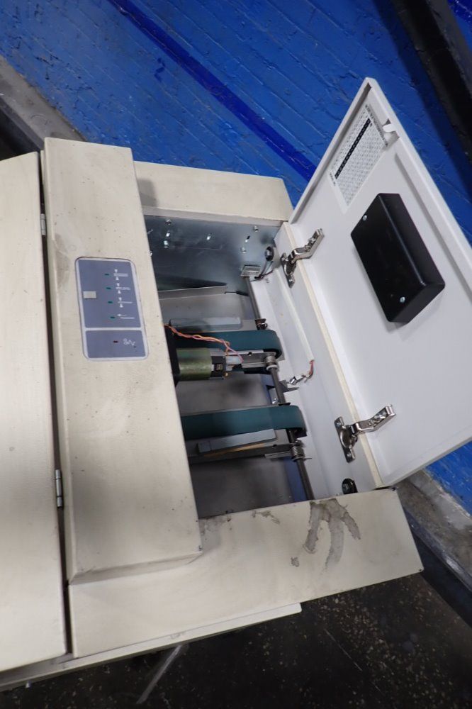 Plockmatic Booklet Maker - Squarefold Sbmii