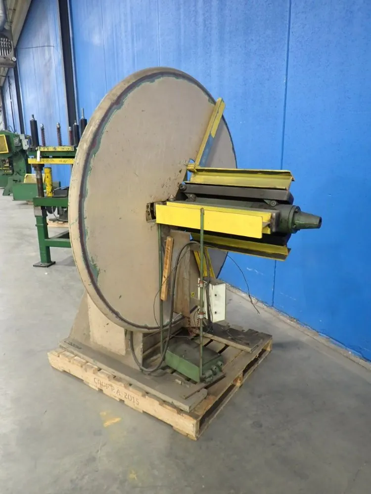 Littell Max. Width: 24" Auto-centering Reel - 40-24