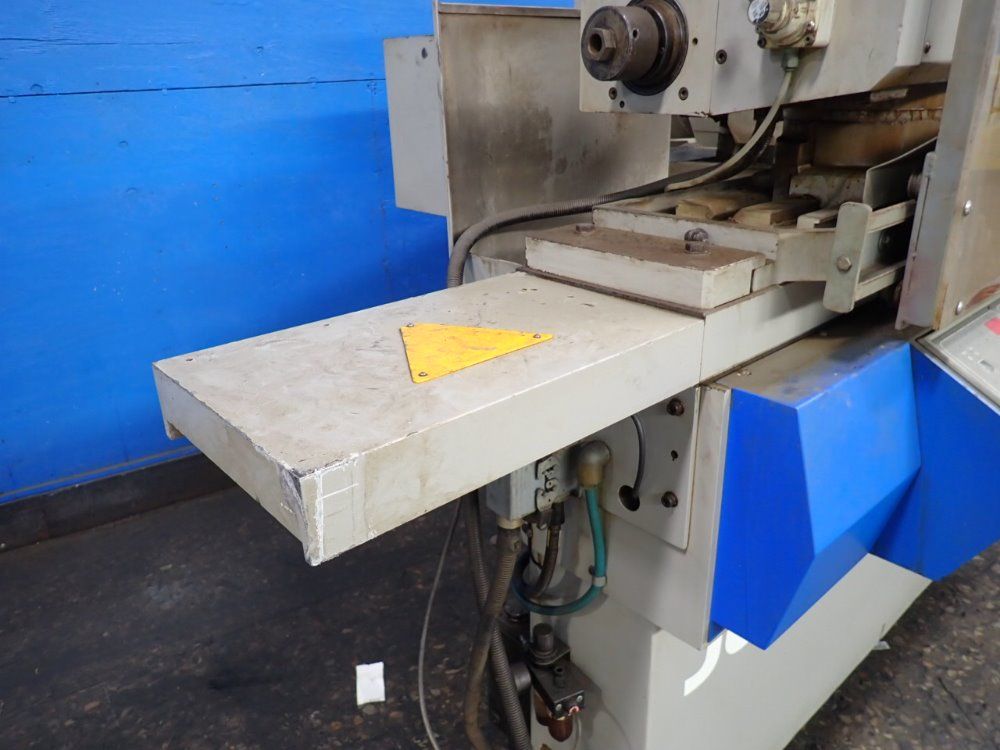 Jones & Shipman Cylindrical Grinder - 1300x