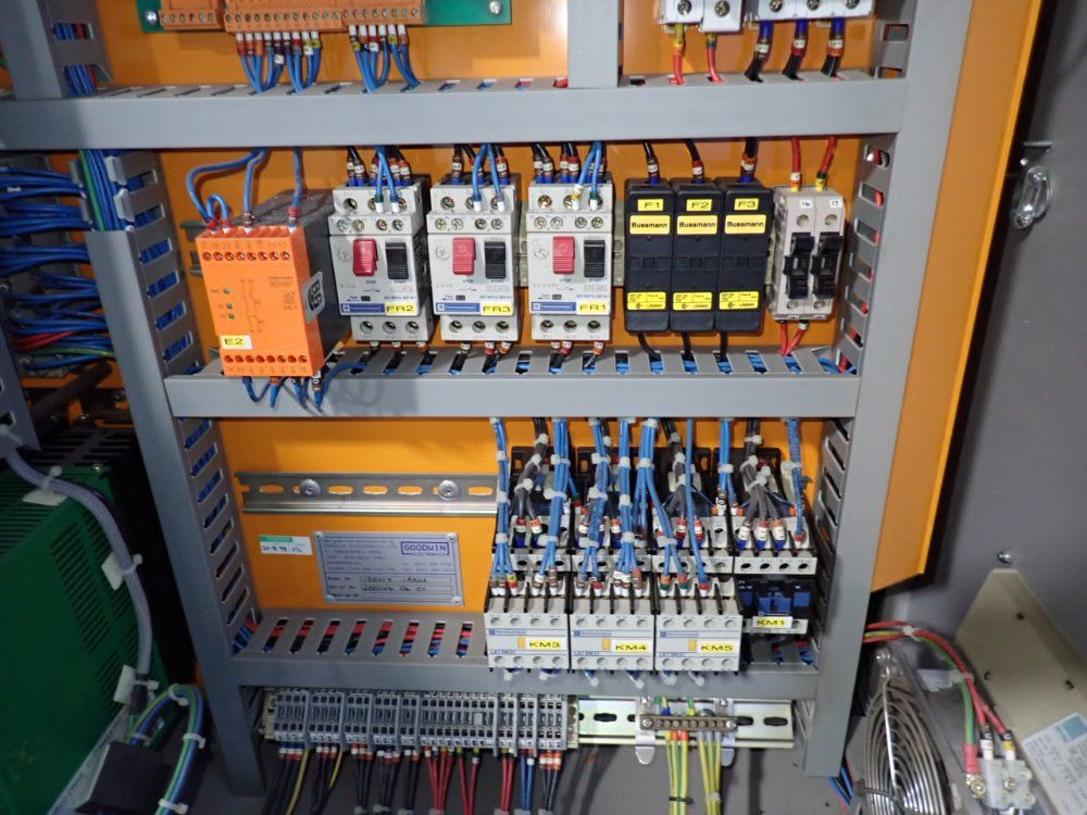 Jones & Shipman Cylindrical Grinder - 1300x