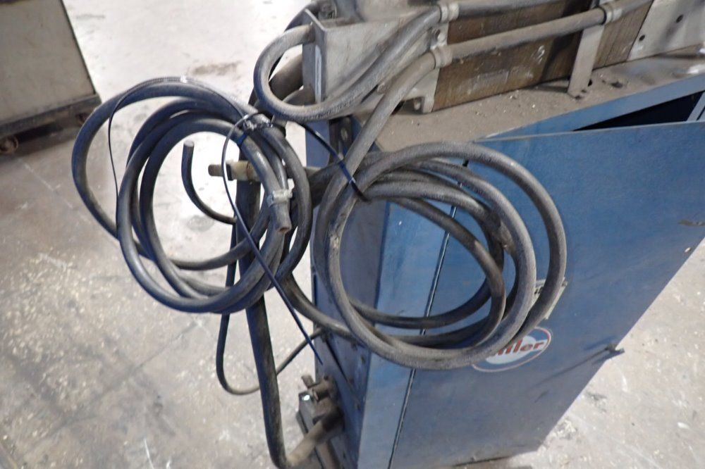 Miller 460v/95 A Spot Welder