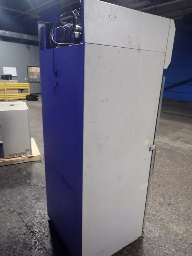 Caron Environmental Chamber - 6030