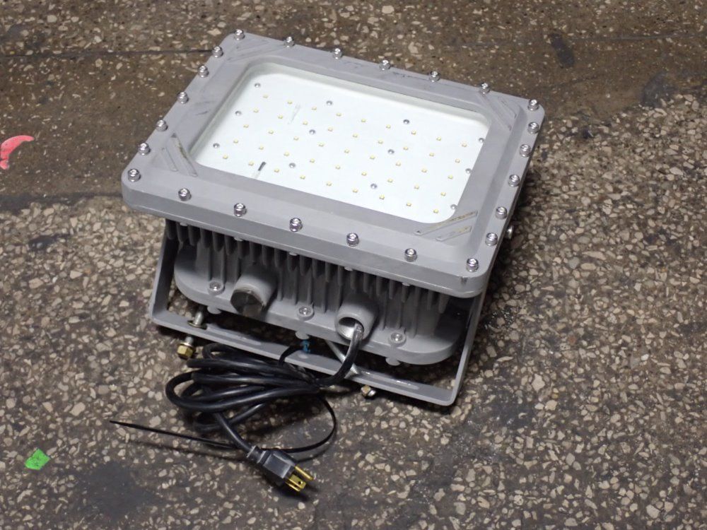 Core Products Fixture - Ep-805c1p2-4k-1