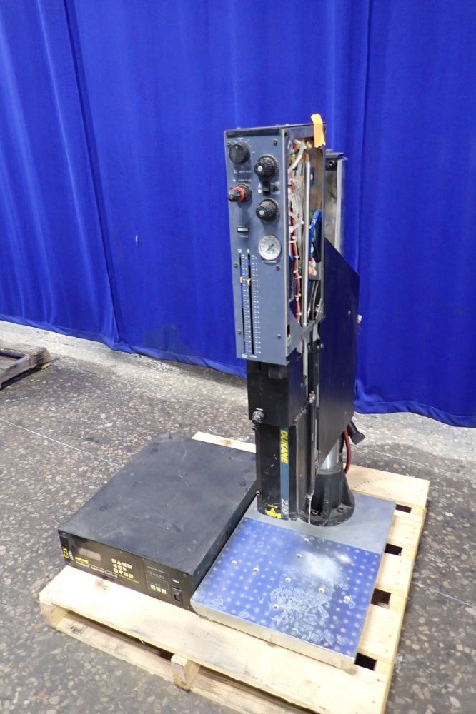 Dukane Ultrasonic Welder