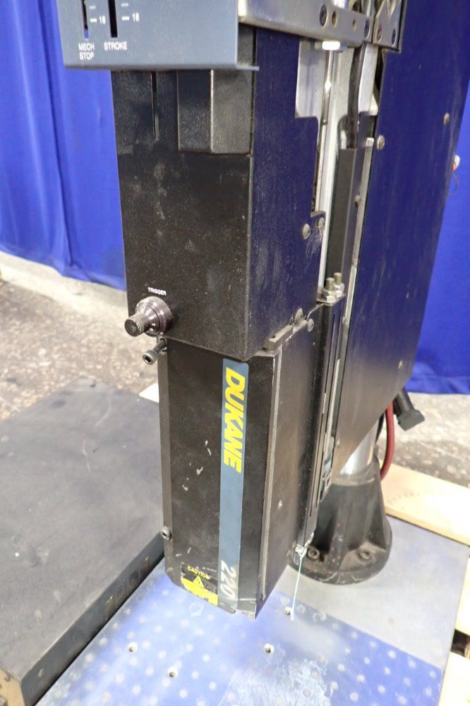 Dukane Ultrasonic Welder