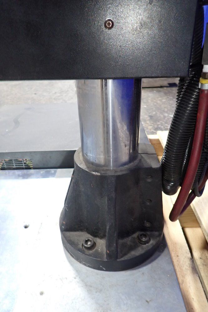 Dukane Ultrasonic Welder