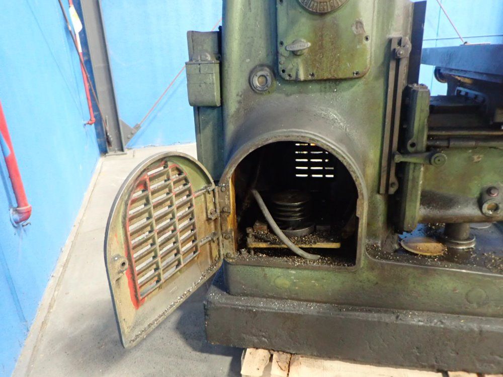 Kearney & Trecker 40"x8" Vertical Mill