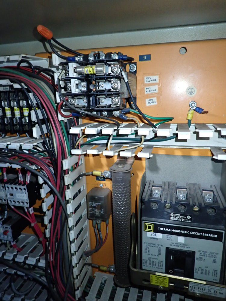 Revolution 54" X 12" Cnc Vertical Mill - Minuteman Iii